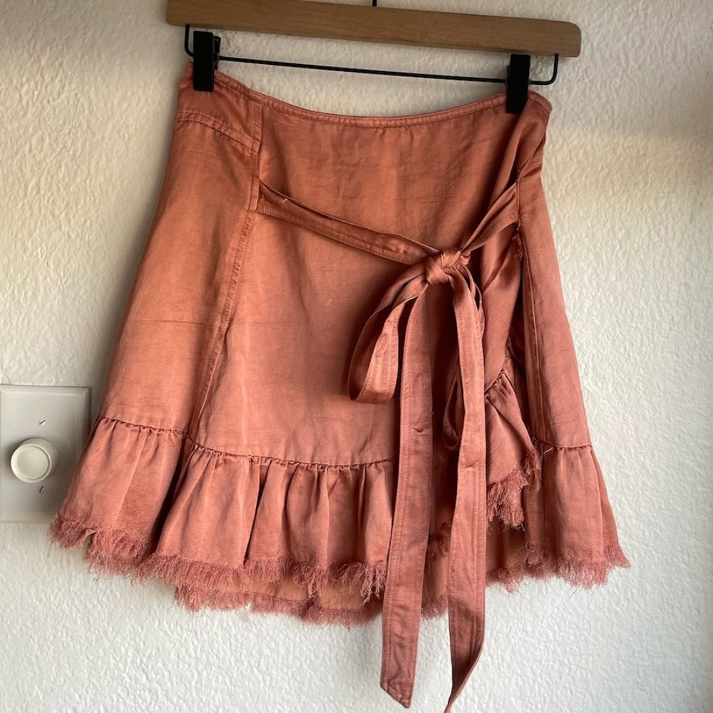 Free People One Tuxedo Gypsy Mini Wrap Skirt Pink Ruffle Raw Edge Size 2